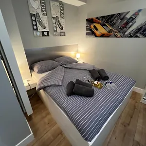 city-center-studio-appartment.amsterdamhotelsnl.com/