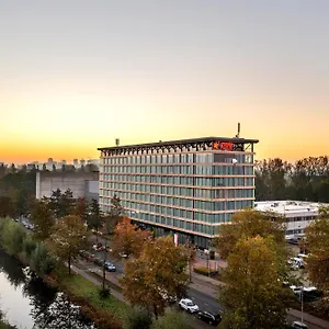 Corendon New-west, A Tribute Portfolio Амстердам